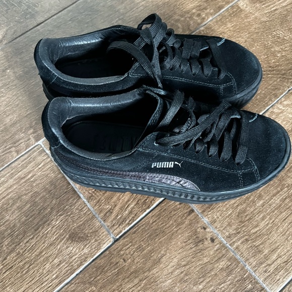 FENTY - Rihanna - Puma creepers - Black suede - GREAT USED CONDITION! Size 7 - Picture 2 of 7